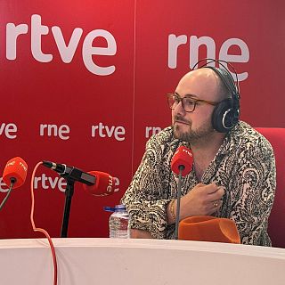 El cantaor flamenco 'El Perrete' nos presenta su nuevo álbum 'Luz de Guía'